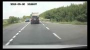 حادثه ای عجیب در جاده