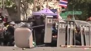 شوت کردن ناموفق نارنجک توسط پلیس ضد شورش تایلند