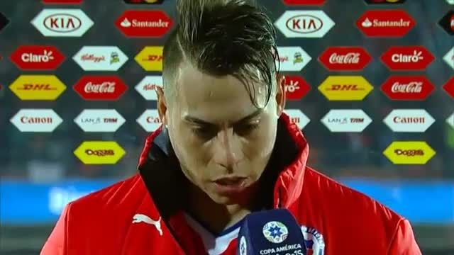 مصاحبه وارگاس پس از بازی شیلی 2 - 1 پرو