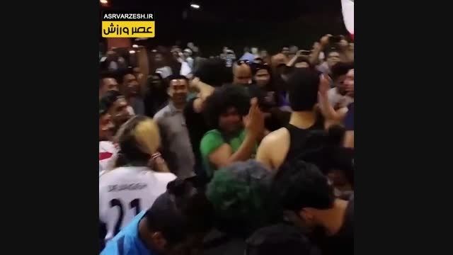 جشن و پایکوبی مردم بعد از پیروزی ایران