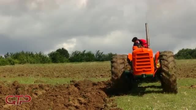 Bisomtrac 40 French 4WD tractor
