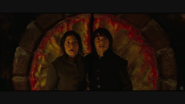 Hansel And Gretel Official Trailer