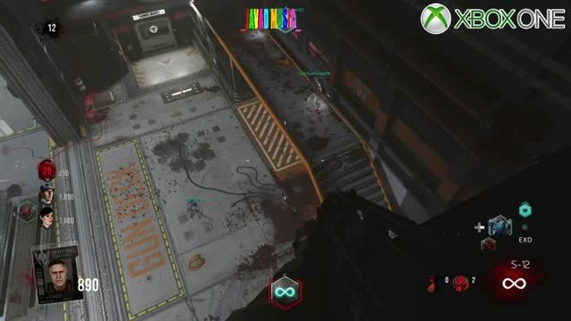 AW Exo zombie Glitches Carrier On -Top Of Map