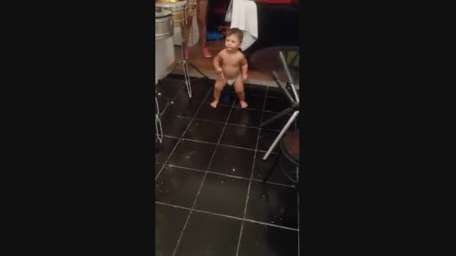 رقص بچه کوچولو با نمک - خارجی