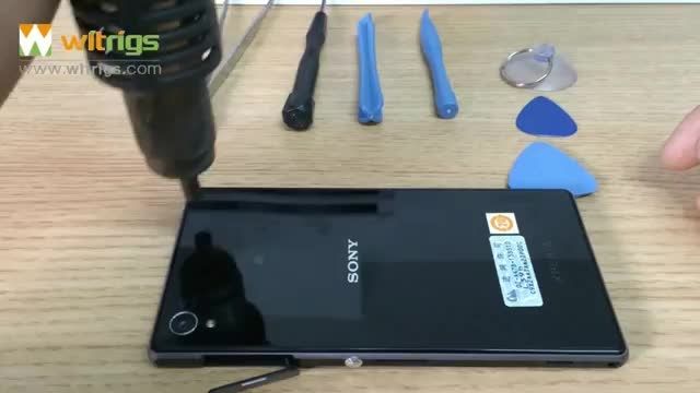 Macrotel.ir | تعویض درب پشت sony xperia z1