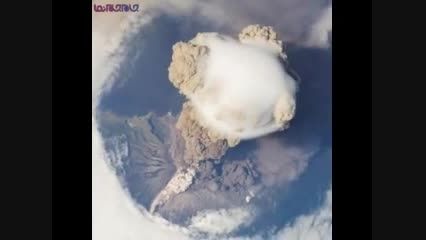 منظره فوران آتشفشان از فضا + فیلم