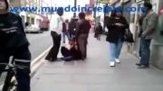 خودکشی دختر در خیابان !!