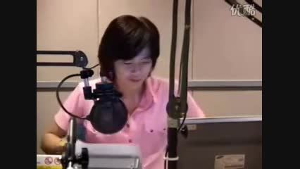 جانگ گیون سوک...گوینده رادیو