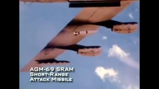 مستند نظامی بمب افکن B-52