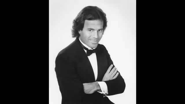 آهنگ زیبای Se Mi Lasci Non Vale  از Julio Iglesias