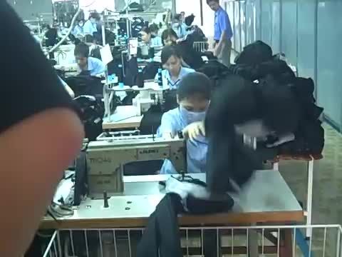 کارخانه تولید شلوار در چین