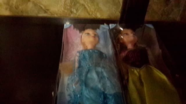 عروسکای السا و آنام
