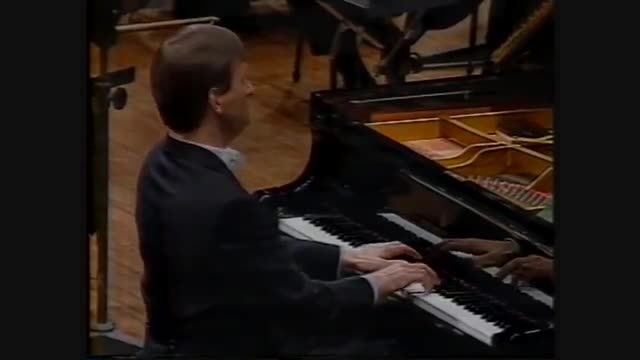 Stephen Hough - Chopin Piano Concerto No.2