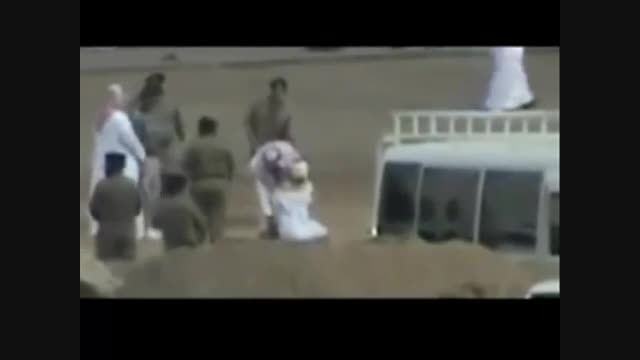 فیلم گردن زدن یک زن در عربستان 18+
