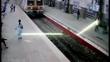 خارج شدن قطار از ریل