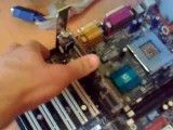 آموزش تعمیرات کامپیوتر اسمبل کردن قطعات کامپیوتر خارج از کیس