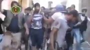 دستگیری یکی از نیرو های شبیحه توسط شورشیان سوریه