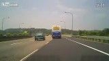 تصادف اتوبوس در تایوان