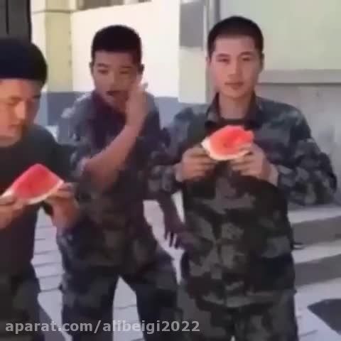 خوردن هندوانه درکمتر ازیک ثانیه