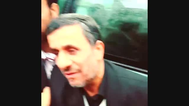دکتر احمدی نژاد در راهپیمایی 22 بهمن