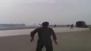 فرود جنگنده ایرانی بدون چرخ جلو !