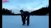 رقص تکنو در روی یخ!!!