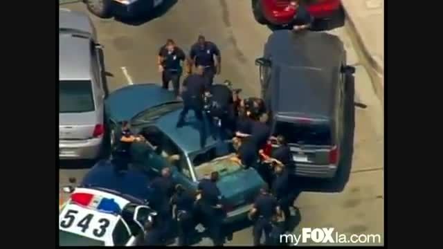 تعقیب و گریز پلیس وحشی در خیابان های لس آنجلس