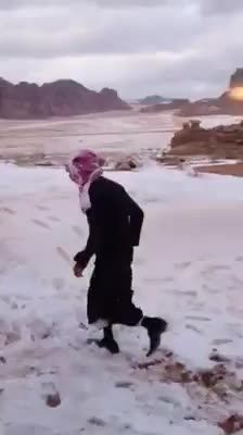 پدافند جدید عرب ها(کاملا انسانی و سازگار با محیط زیست!)