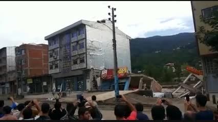 کلیپ حادثه سیل در مازندران