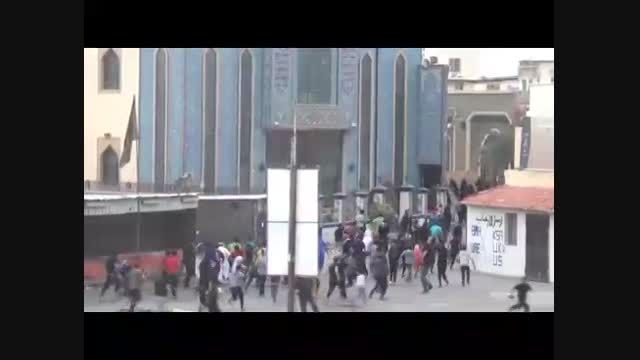 زیر گرفتن جوانان انقلابی بحرین توسط رژیم آل خلیفه