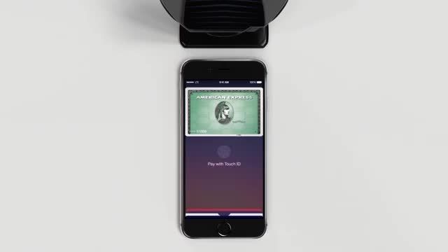 iPhone - Apple Pay