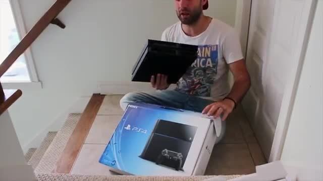 I Broke My PS4 - WHAT Happens WHEN YOU THROW