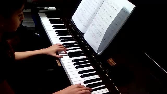 پیانونوازی مهرانا هاشمی