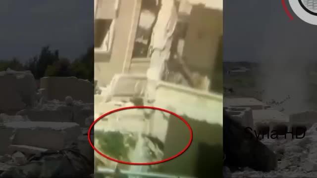هلاکت زیبای تک تیرانداز داعش توسط ارتش سوریه