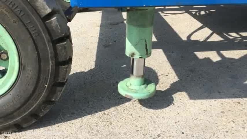 Silage scraper