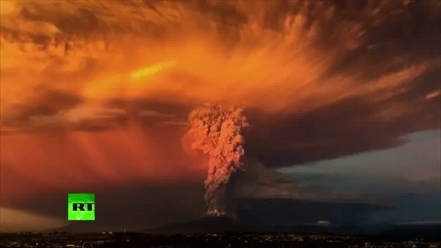 تصاویری زیبا از فوران آتشفشان در شیلی