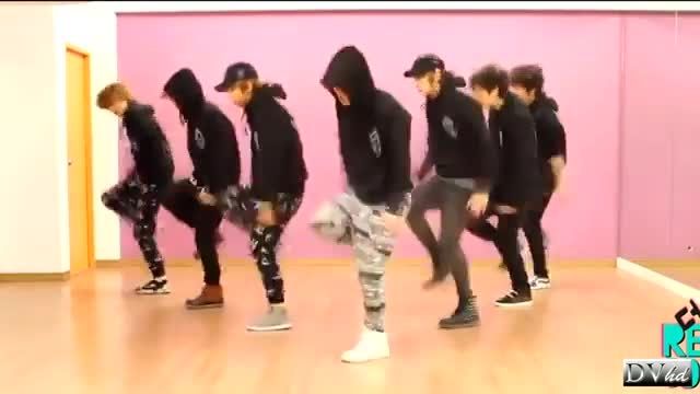تمرین رقص زیبای کره ایi&#039;ll back . az gorohe 2pm