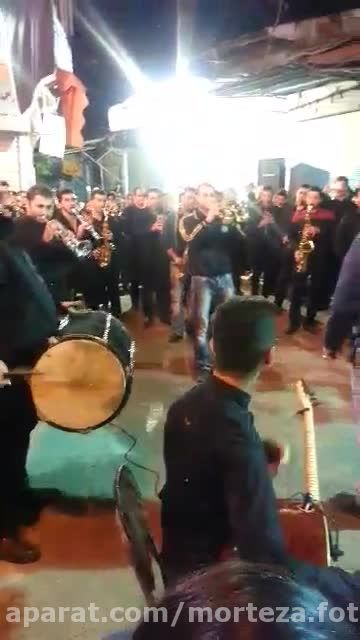 اجرای گروه موزیک طایفه مشایی آمل شب تاسوعا