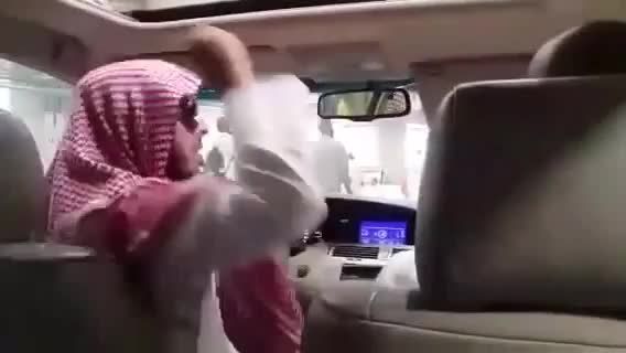 رمی جمرات شاهزاده سعودی از داخل ماشین