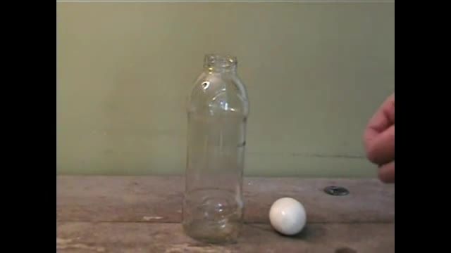 آزمایش تخم مرغ در بطری
