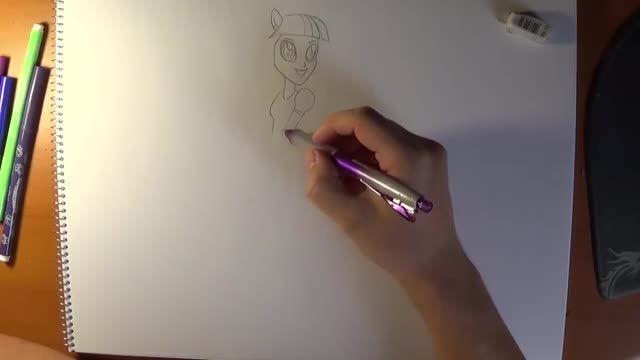 اموزش نقاشی توایلایت اسپارکل به شکا انسان