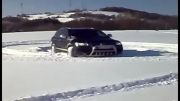 اس یو وی در برف