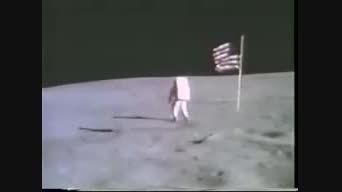 سلام نظامی در ماه