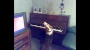 سگی که پیانو می نوازد!!
