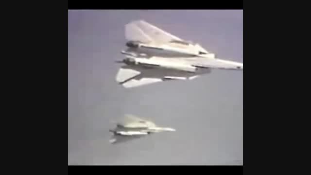 لحظه فرود اولین اسكادران F-14 تامكت در ایران