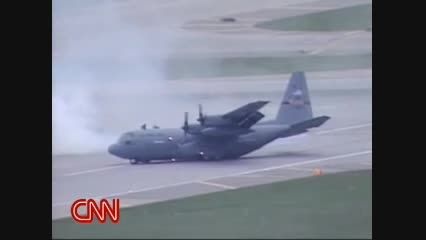 باز نشدن ارابه فرود C-130