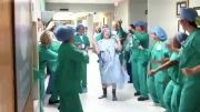 رقصیدن بیمار سرطانی تا اتاق عمل!!!