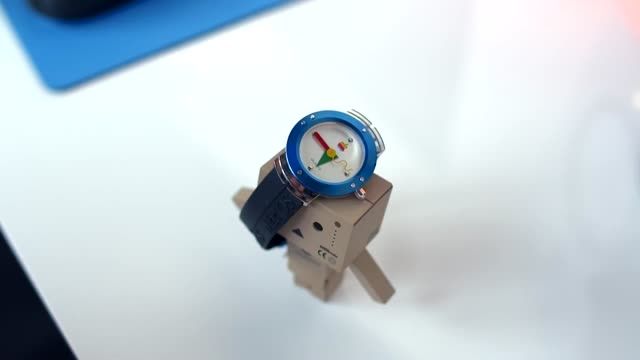 اولین Apple Watch ساخته شده را از نزدیک ببینید. iSib