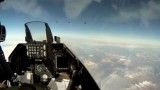 فرود در هوای مه آلود F-16