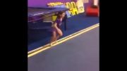 حرکات فوق العاده دختر بچه !!! :0